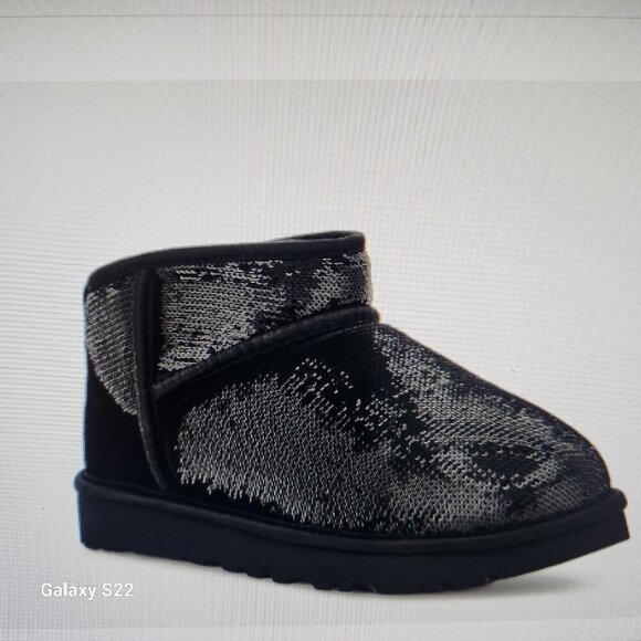 UGG Classic UL Mini Mirror Ball Boots. Black. NIB. Size 6 - Picture 2 of 13